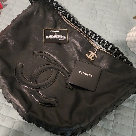 Absolutely beautiful chanel bag authentic 100% - Picture 1 of 13